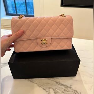 Chanel - Caviar Quilted Double Flap Shoulder bag